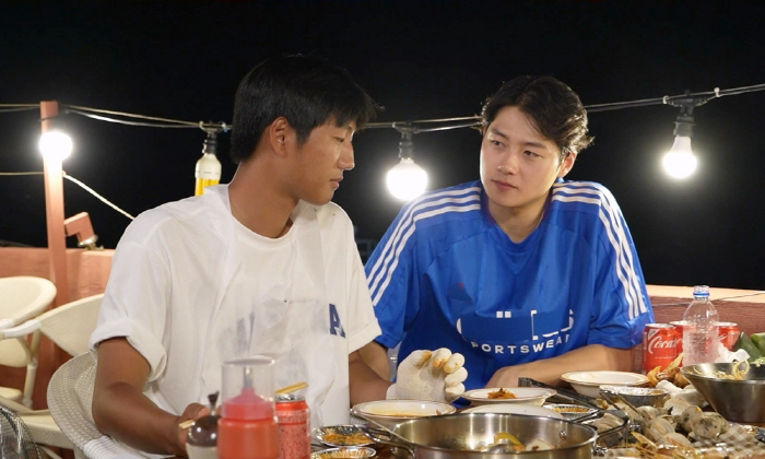 '나혼산' 컴백 오상욱, 185㎝ 훈남 형+남동생 공개 "대식가 삼형제"…