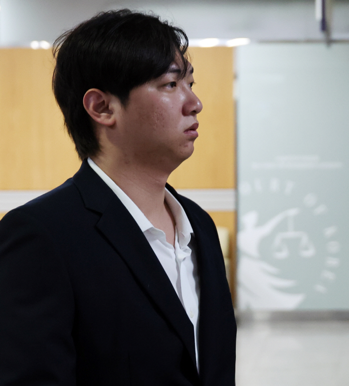 4억원 받고도 연락한 임혜동, 법원은 "김하성에 8억원 지급하라" 판결