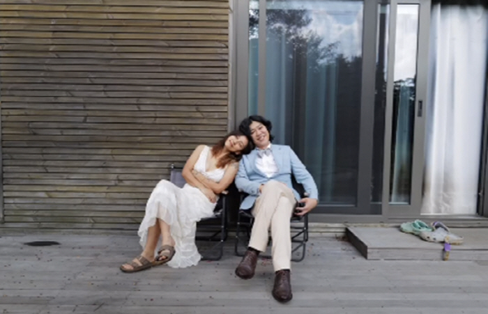 이효리♥이상순, '결혼 11주년 기념사진' 공개 "11년..덕분에 잘 지…