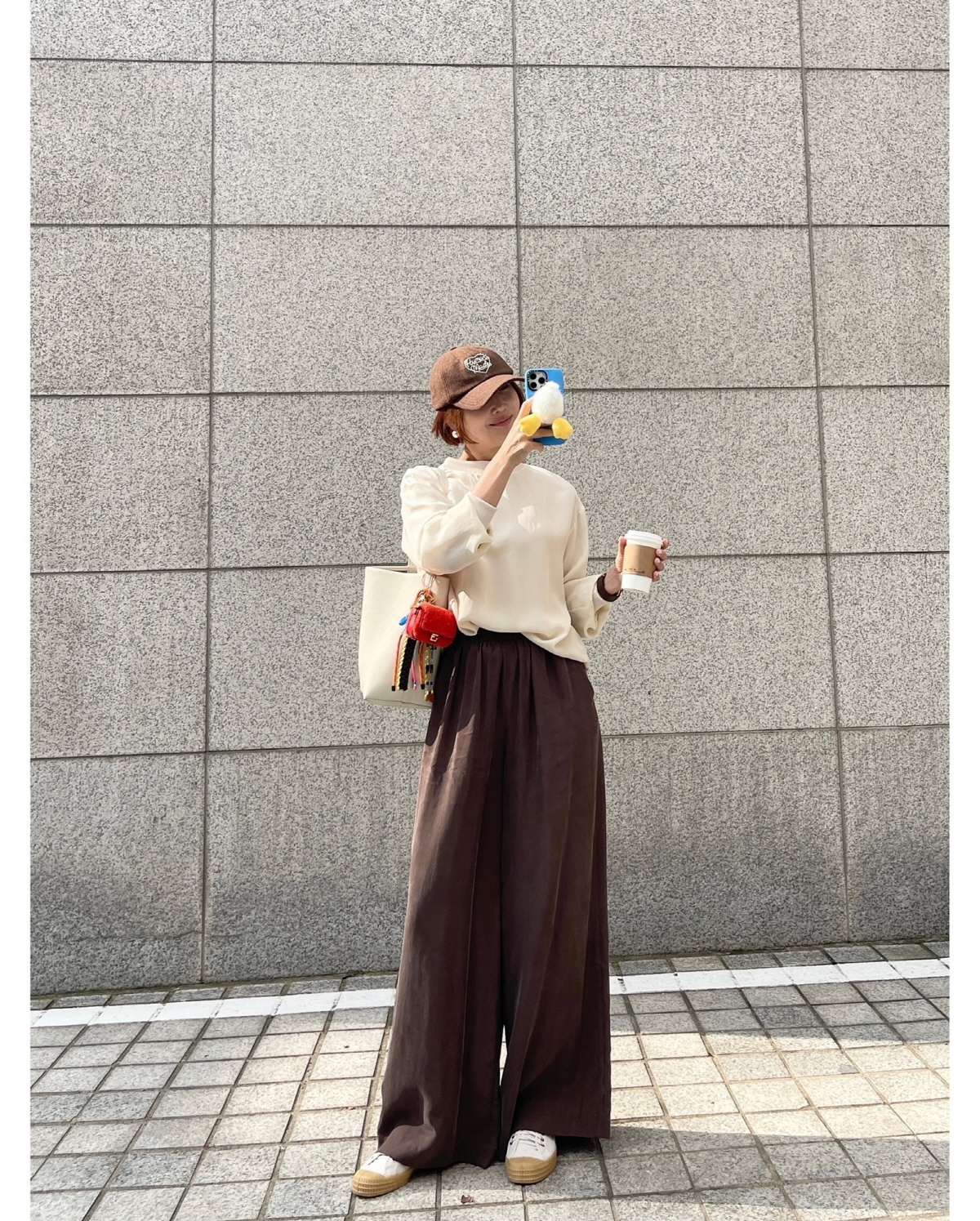 "가을 분위기 물씬"…방송인 최은경, 이렇게 패션 센스 남달랐나