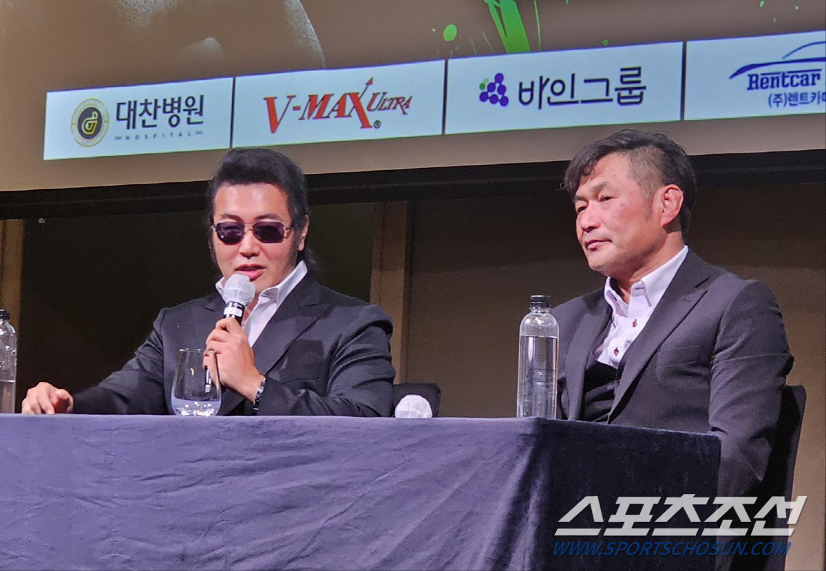 '그때 못때린 레프트 훅 이번엔...' 8년만에 파이터 복귀 '의리' 김…