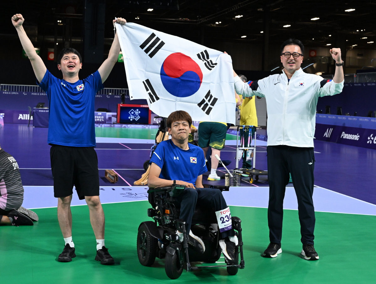 [파리패럴림픽]'보치아계의 페이커' 정호원, 개인전 금메달 획득. 파리에…