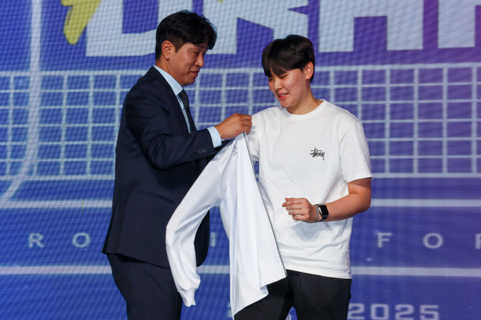 장신 세터 많았는데... 김종민 감독이 1순위로 뽑은 이유 "주전 경쟁이…