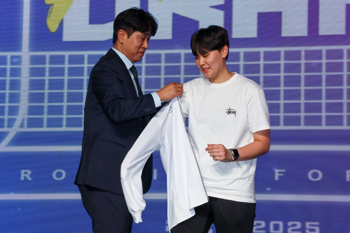 장신 세터 많았는데... 김종민 감독이 1순위로 뽑은 이유 "주전 경쟁이…