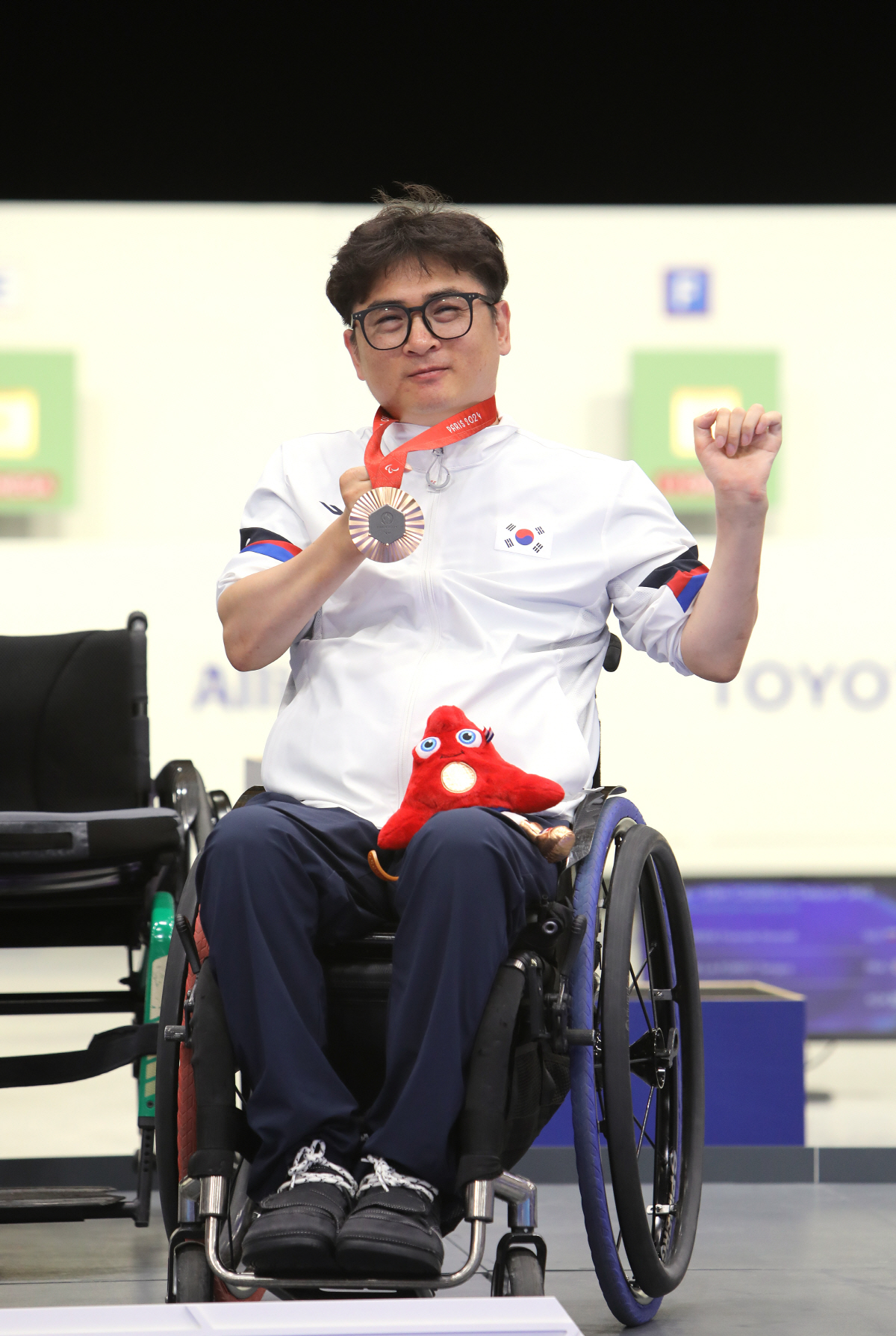 [장애인체육] '올림픽 기세 그대로' 파리에서 선포된 '장애인사격 新 르…