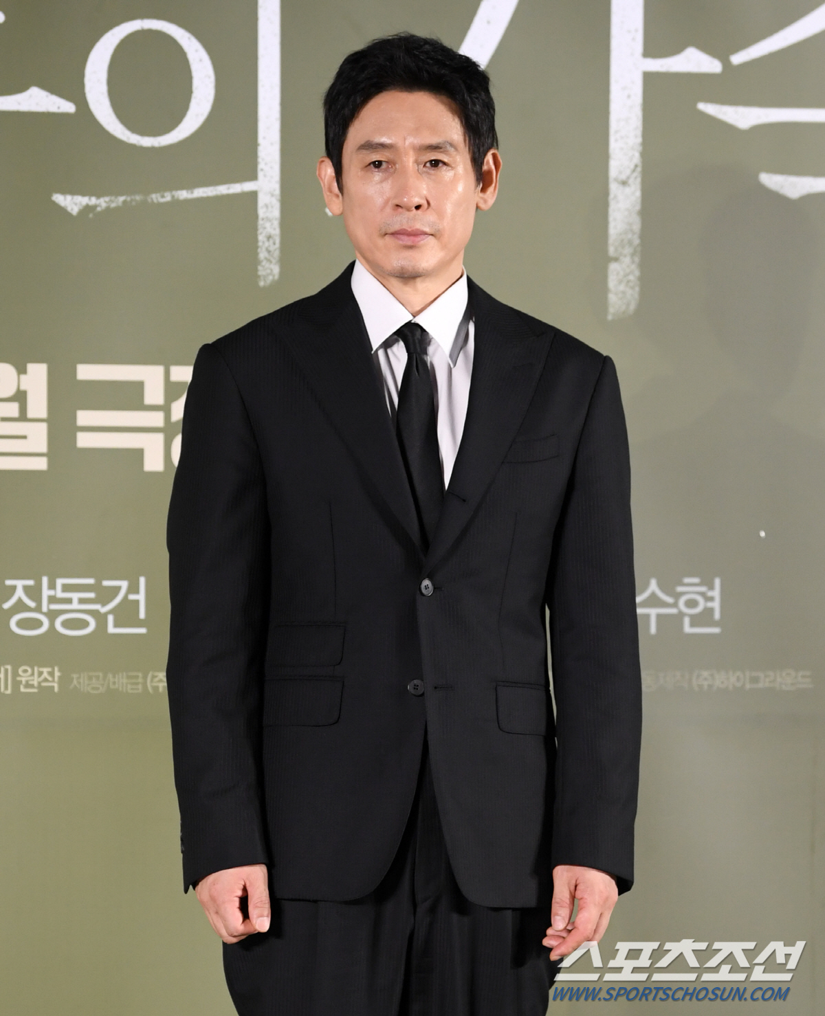 [SC현장] "피터지는 구강 액션"…설경구→장동건 '보통의 가족', 웰메…