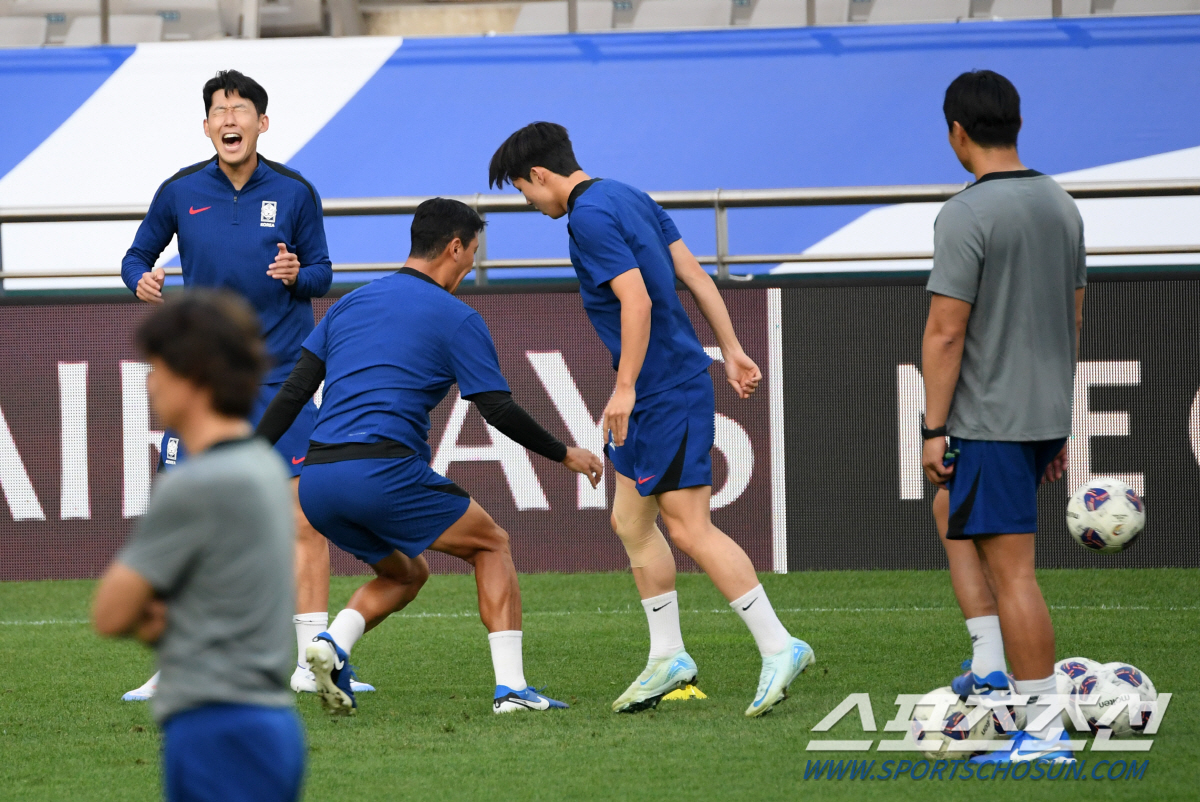 "이러니 손흥민이지" 사령탑 데뷔전마다 골 선물, 홍명보 감독에는 '10…
