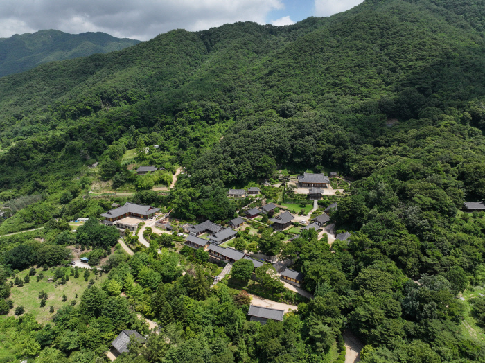 산 좋고, 물 좋은 '영주, 봉화'…계절감 뛰어넘은 자연의 하모니에 '눈…
