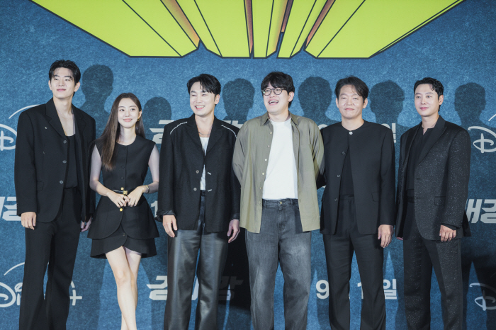 [SC현장]"어금니 앙다물고"…'결혼' 김동욱x'제이환' 박지환, 코믹 …