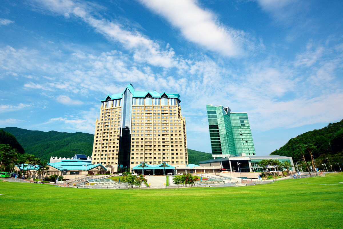 카지노 영업제한 사항 변경 허가…강원랜드 "글로벌 경쟁력 강화 기틀 마련…