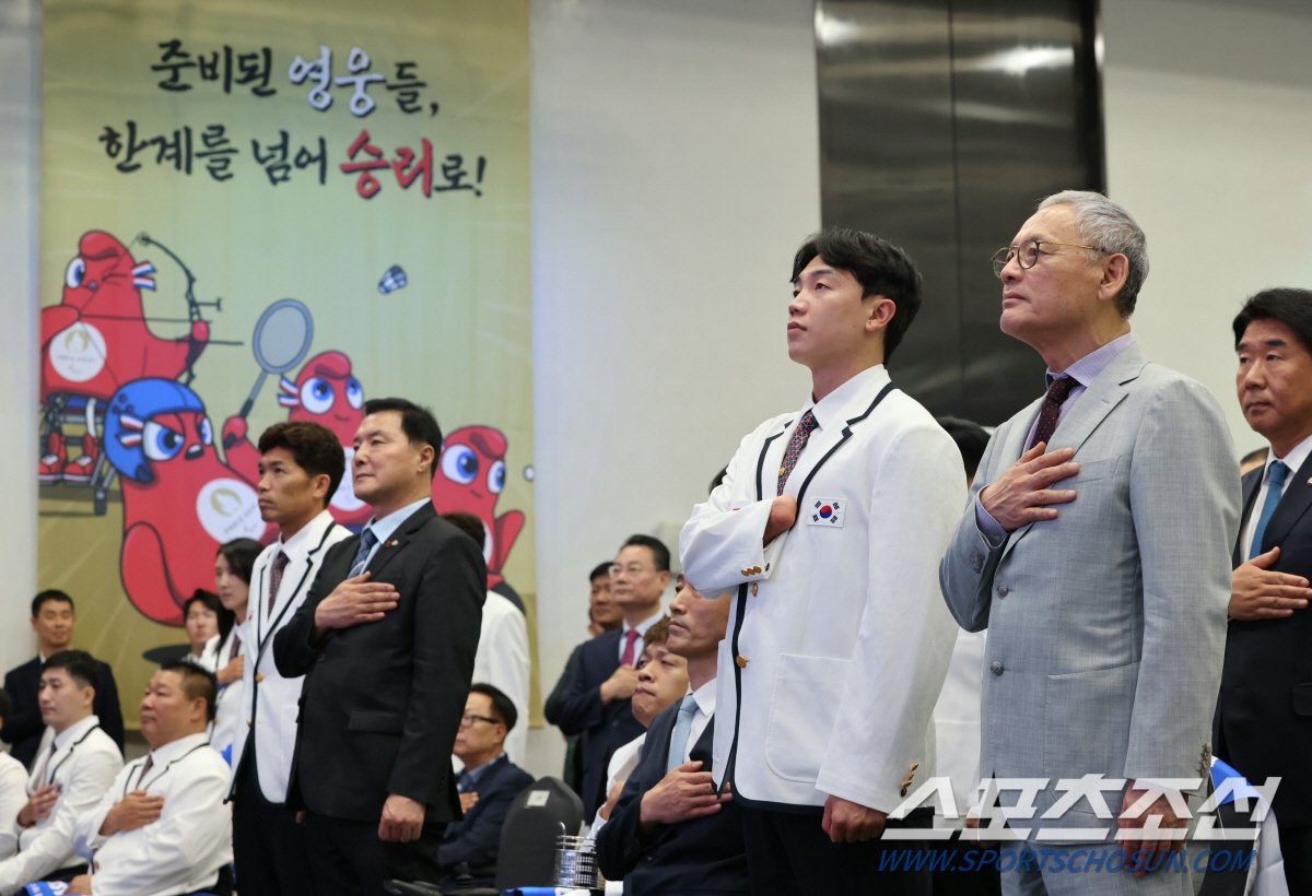 "패럴림픽 중계도,모두의 영화도 더 많아져야" '패럴림픽 찐팬'유인촌 장…