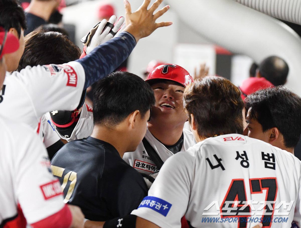 KIA도 드디어 3할-10홈런 포수가? 1차 지명 기대주 쑥쑥...끊겼던…