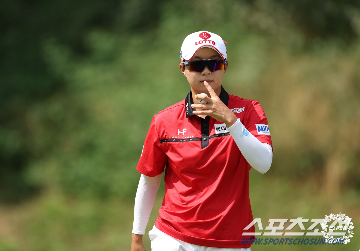 "아빠, 내가 시계 사줄게"  환상의 18m 버디퍼트, 슈퍼루키 유현조,…