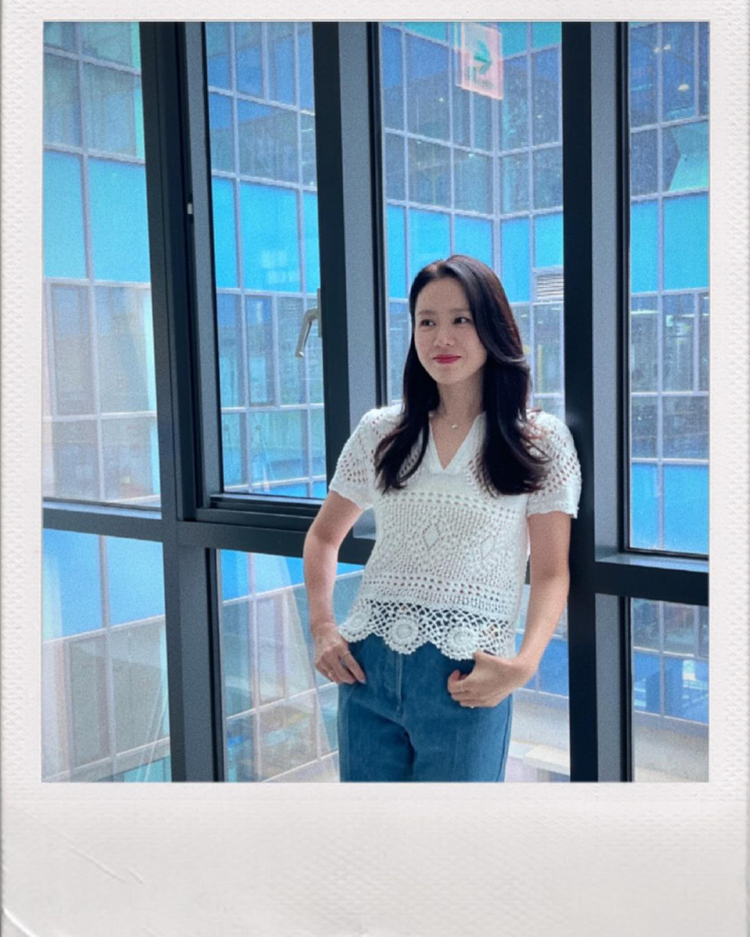 손예진, ♥현빈도 깜짝 놀랄 성난 등근육...아들맘의 반전 뒤태