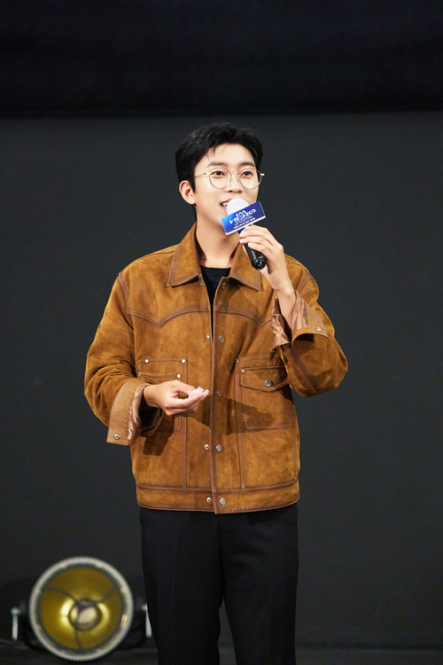 [SC이슈] "역시 팬사랑도 히어로급"…임영웅, '부산→서울' 게릴라 무…