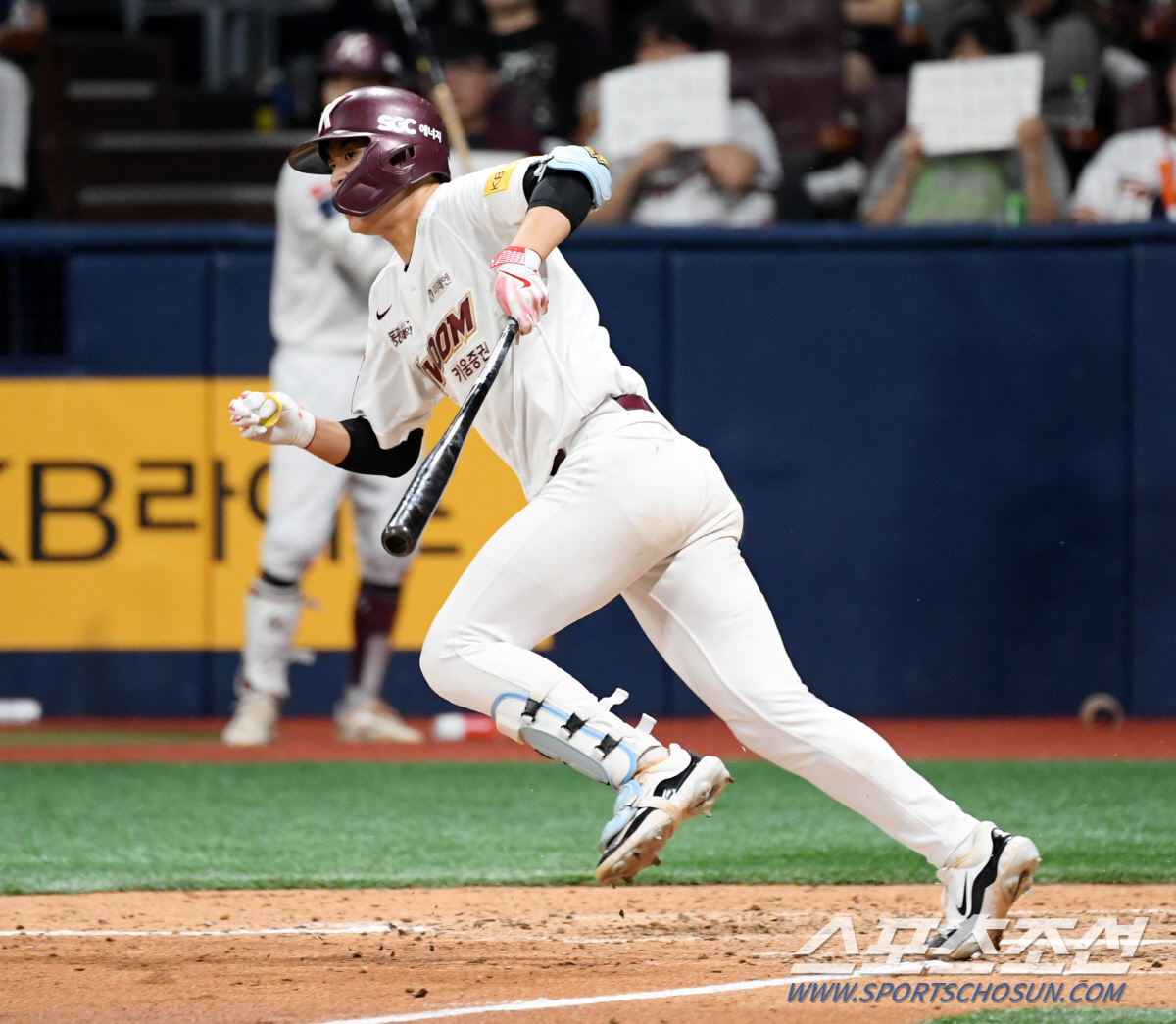 타자 전향 9억팔, 사흘 간의 리드오프 실험…'14타수 무안타 6K'가 …