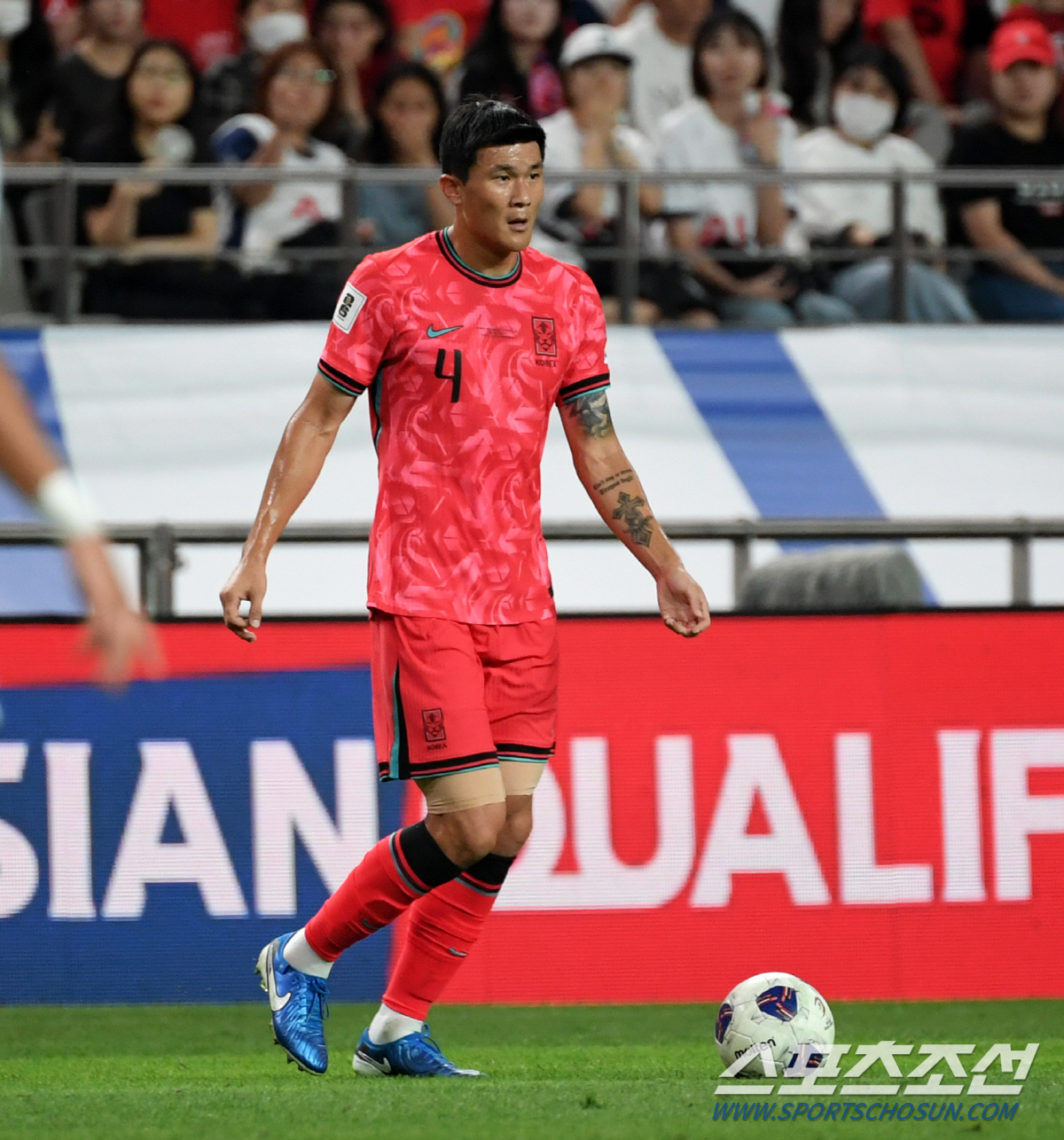 '논란의 붉은악마 인사 생략' 김민재 곧바로 사과 "제가 잘못했고, 반성…