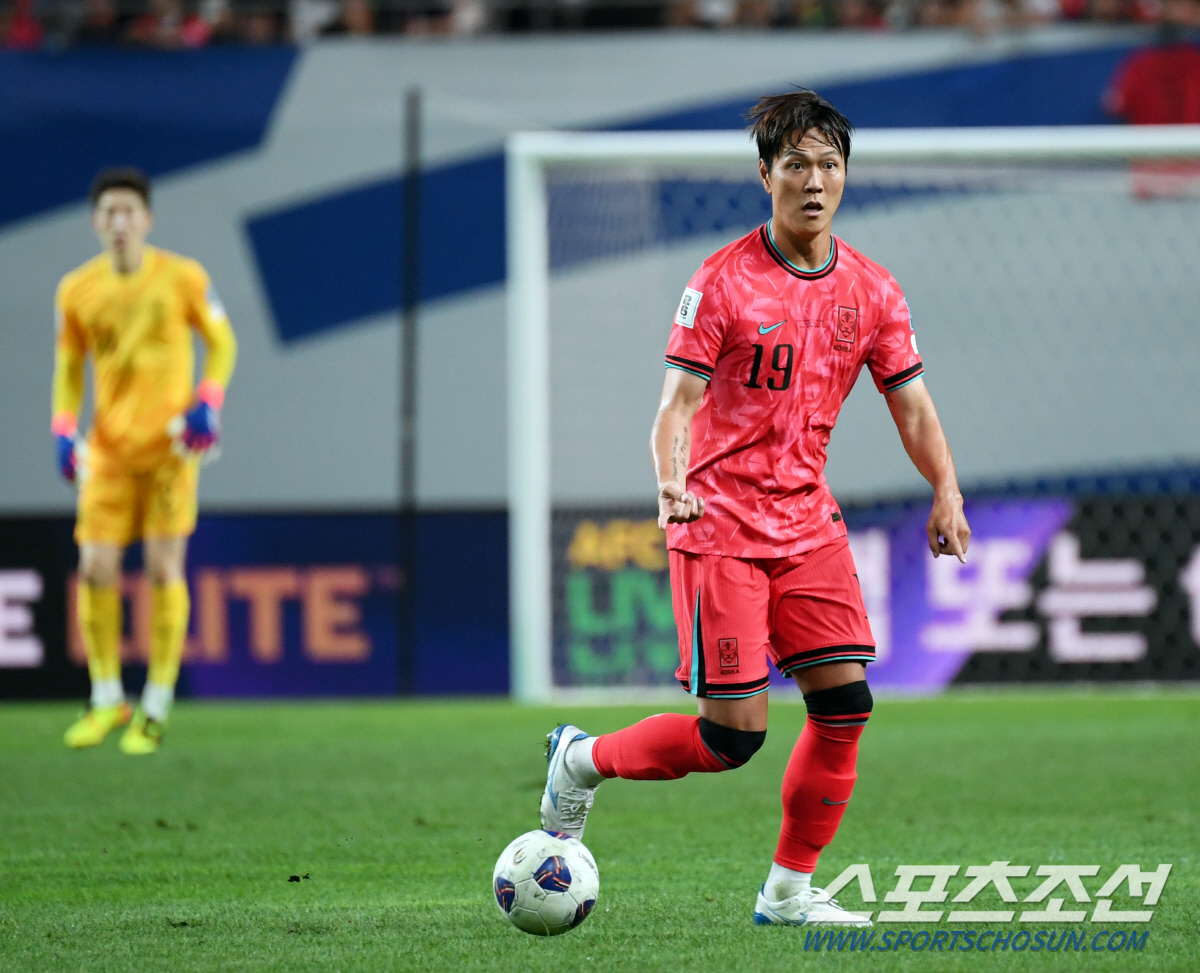 '14년25일→꾸준함의 대명사' 김영권, 황새 제치고 A매치 최장기간 출…