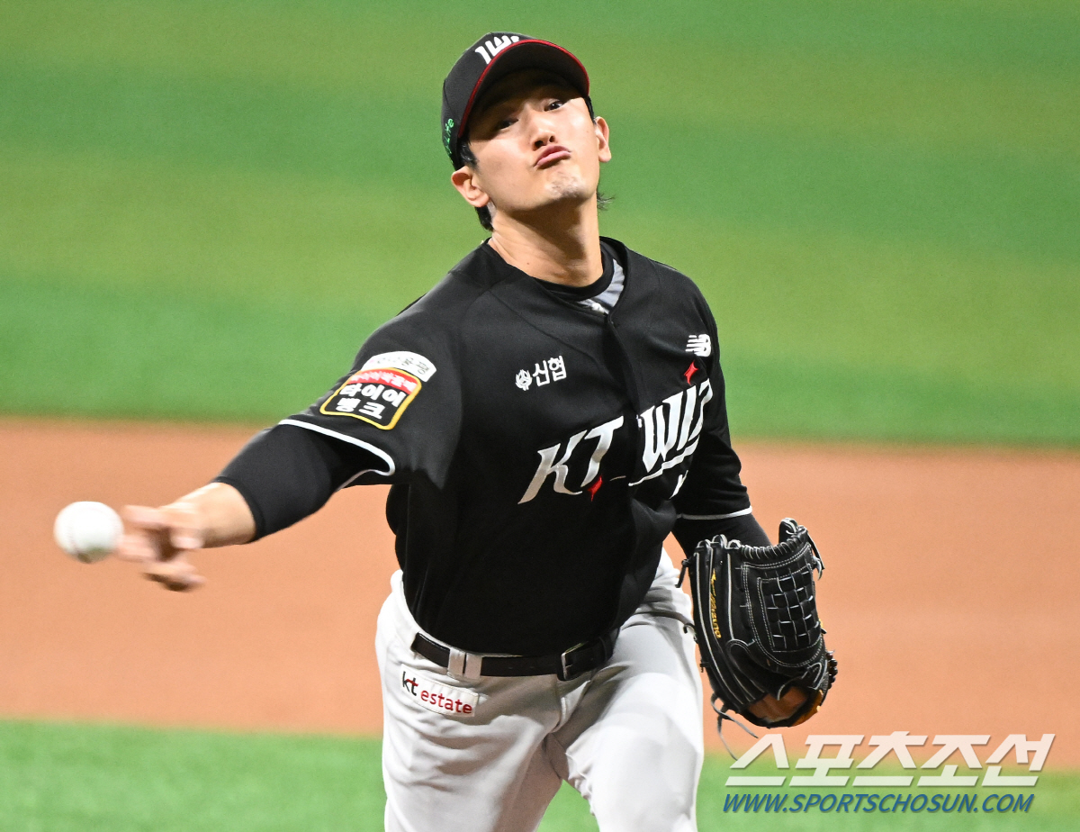 107억 계약 첫해 최악 부진…'피안타율 0.377+ERA 5.93' 부…