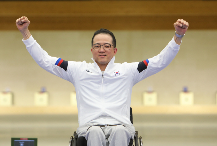 파리패럴림픽 '유일' 2관왕 사격 박진호, 대한민국 선수단 MVP 선정