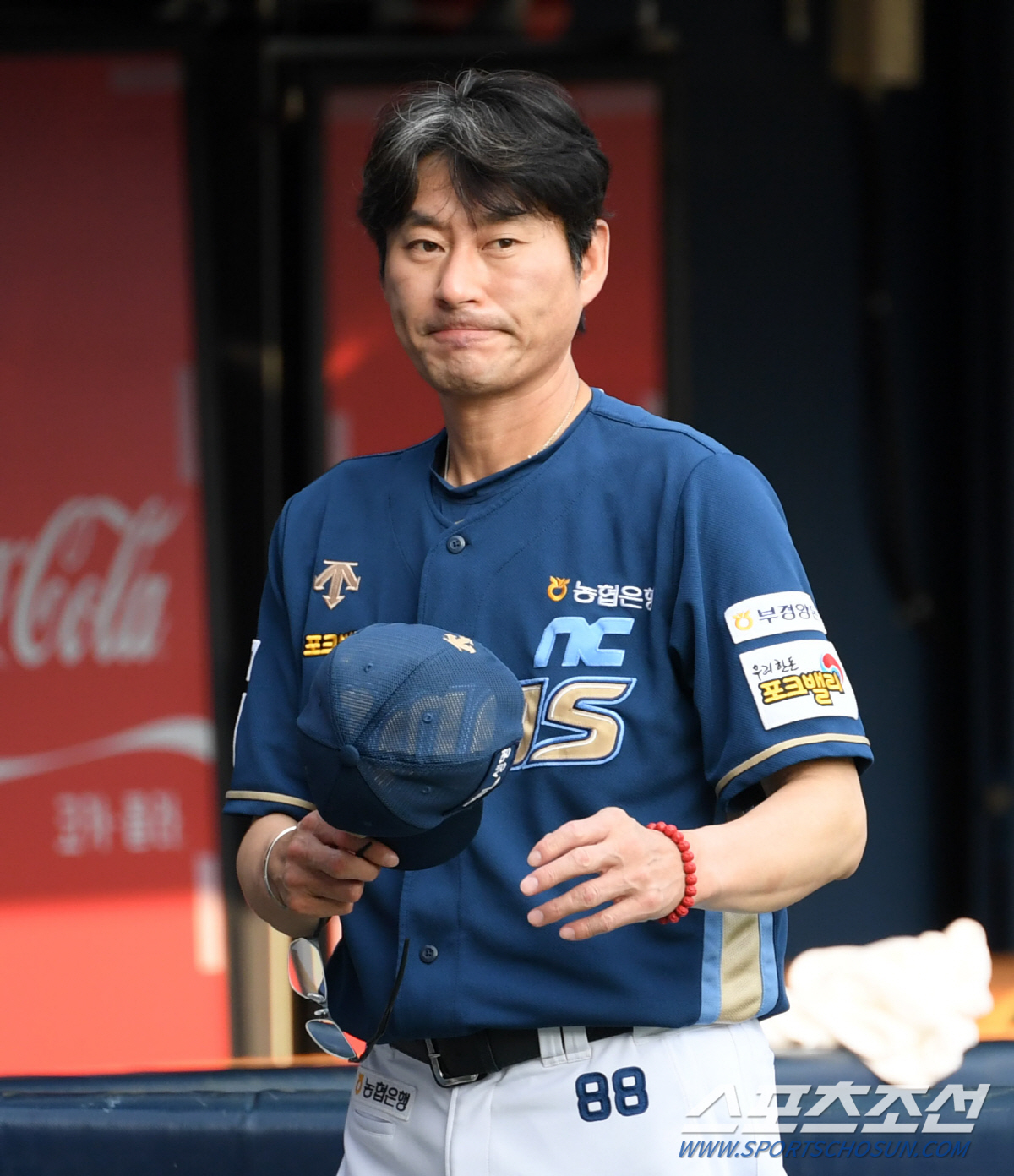 '초강수' 보직까지 바꿨는데 패전? 예비 FA 역대급 시련이 찾아왔다