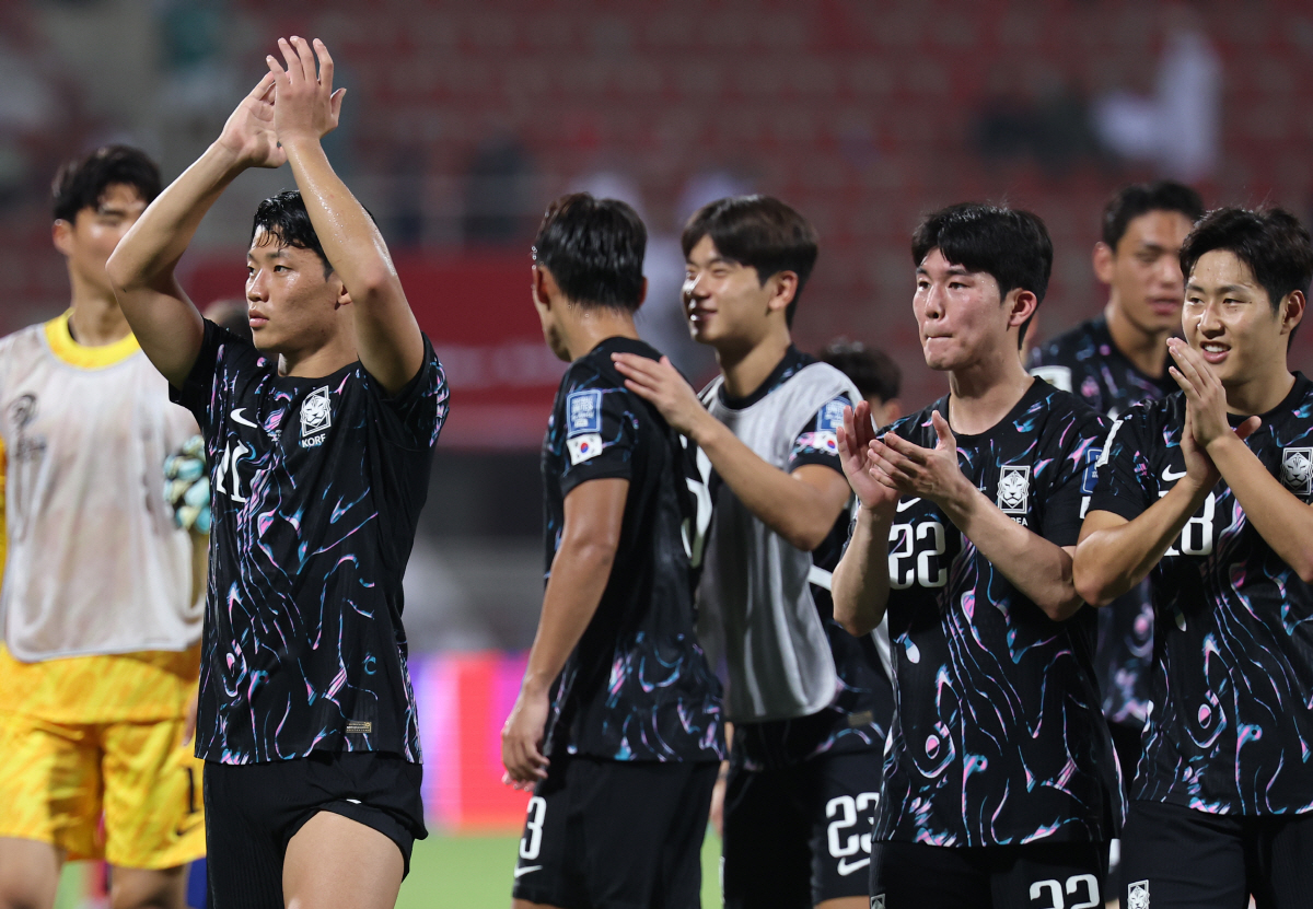 축구종가도 놀랐다.. 韓日 엇갈린 희비 → "SON의 팀은 멈췄지만 사무…