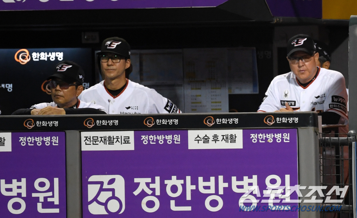 '가을야구 희망 사라지나' 구멍난 한화 마운드...1회도 버티지 못한 선…