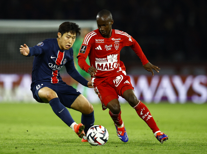 이강인 PSG 주전 굳히기 돌입. 브레스투아전 평점 팀내 3~4위. 킬패…