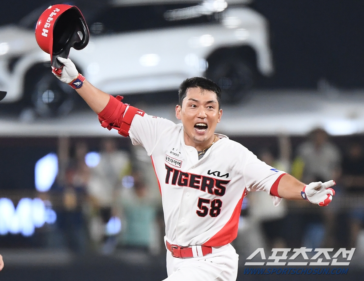 '200안타 영광은 잊었다' LG 암흑기→고향서 부활…35세 서건창, 5…