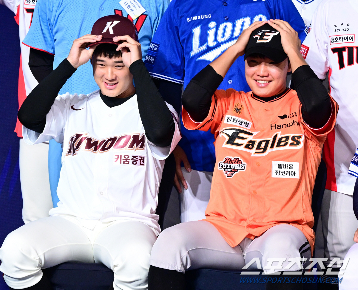 정현우는 5억 받는다, 당초 그 위라던 '2순위' 정우주는 한화가 얼마 …