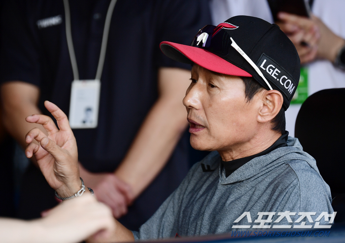 염경엽-이승엽 이구동성 "1차전에 모든 걸 건다" 에르난데스-곽빈 DH …
