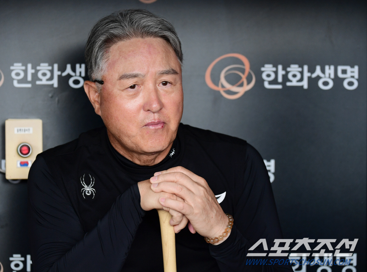 "5경기 남았다" 60년 묵은 보금자리 탈출→新구장 눈앞…한화와 대전구장…