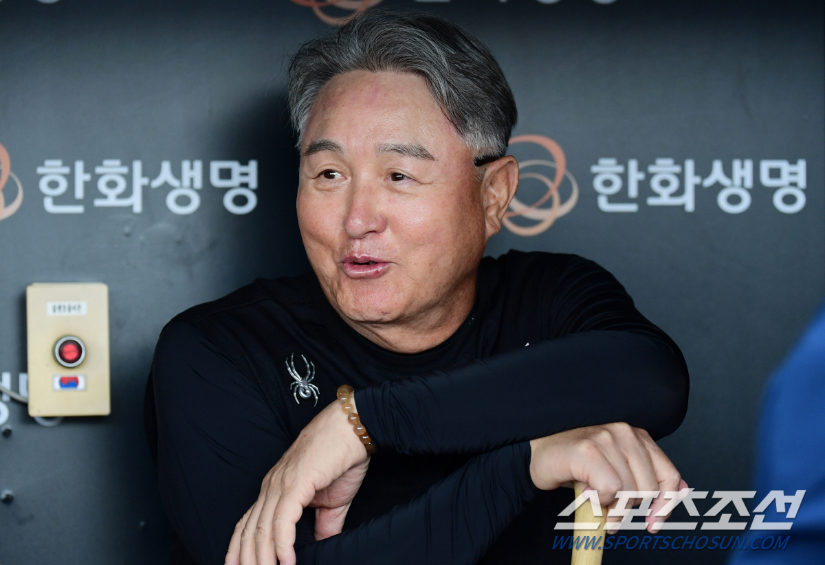 "5경기 남았다" 60년 묵은 보금자리 탈출→新구장 눈앞…한화와 대전구장…