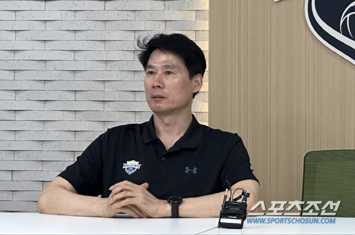 '모두 전력보강했는데...' 우승팀만 그대로. 2연패를 위한 신무기는 "…