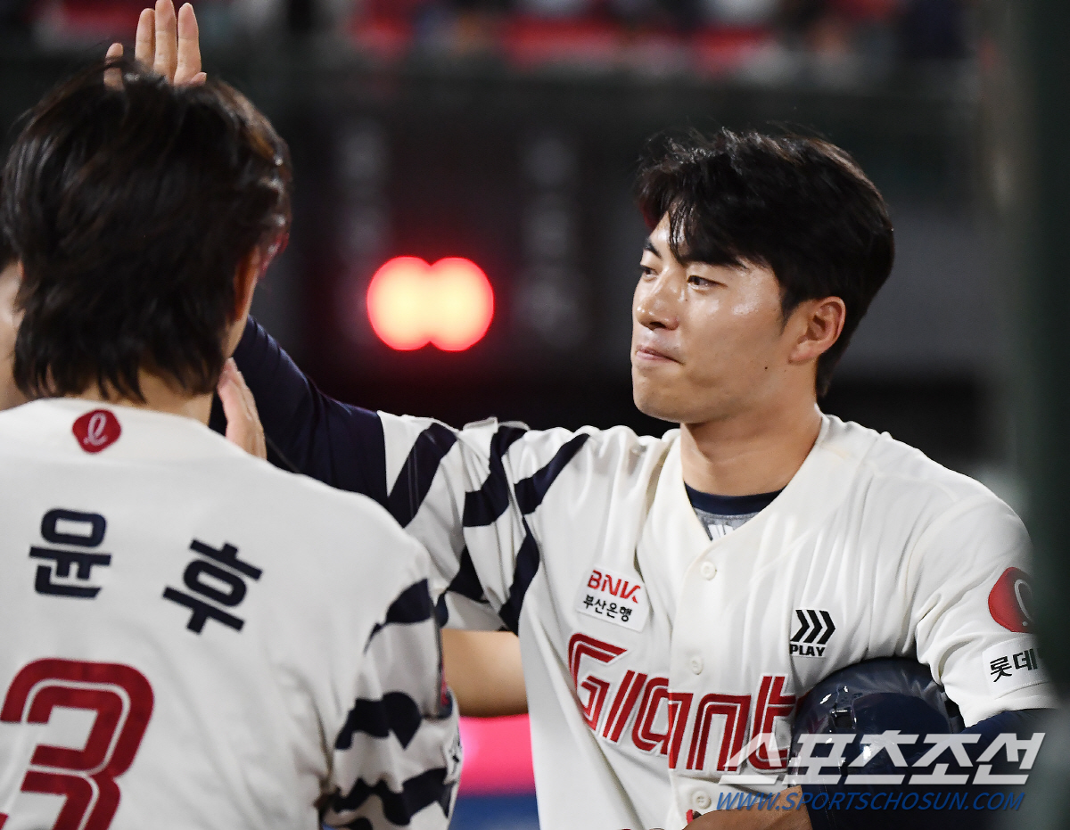 두산 '4위 확정+곽빈 다승 1위' 자력 완성! '레이예스 198안타' …