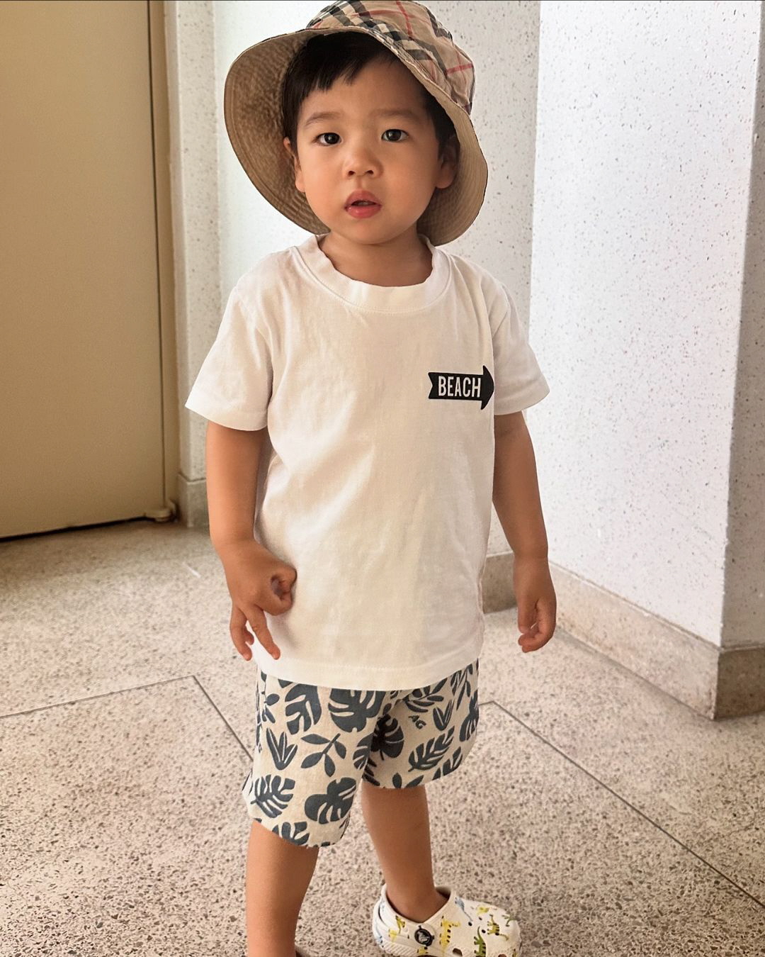 '제이쓴♥' 홍현희 子 준범, 3살표 '앞니 플러팅'...어린이집 패피 …