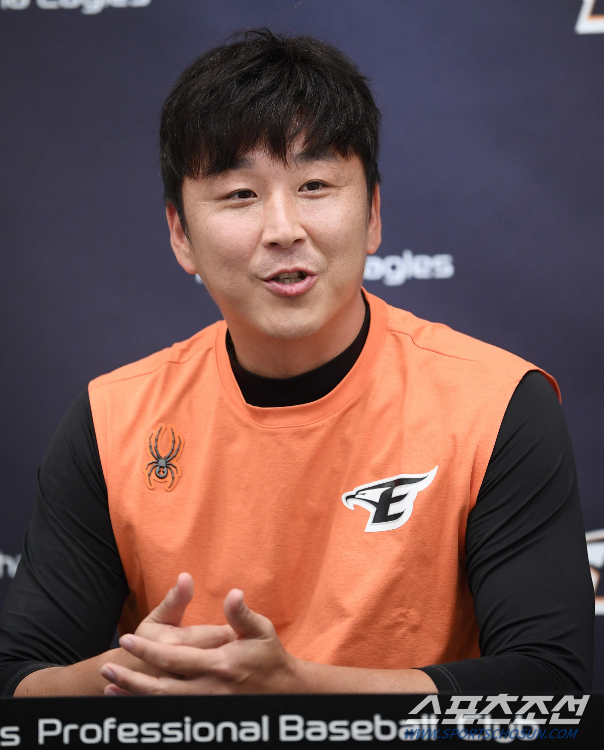 "많이 웃게 못해드려서"…팬 생각에 결국 참지 못한 눈물, KBO 유일의…