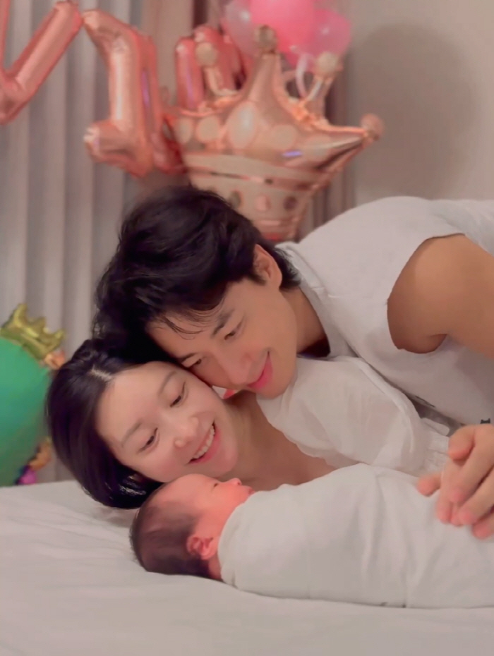 '딸 안고 튀김요리' 이지훈♥아야네 "부모자격 운운 상처, 딸 억지 출연…