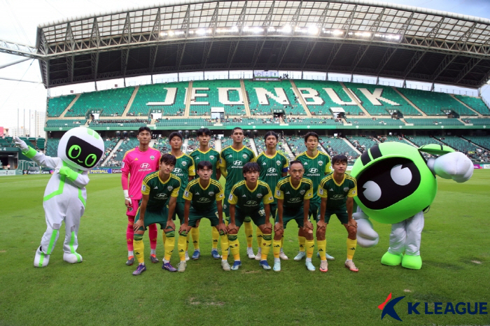 [ACL2현장리뷰] 후반 골!골!골!골! 전북, 무앙통 4-1 제압. A…