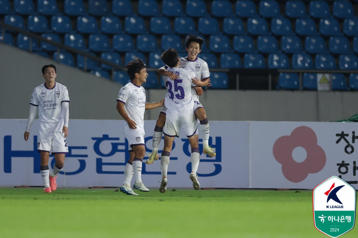 [K리그2 리뷰] 'PO 가능성 커졌다' 윤재석 극장골 터진 전남, 성남…