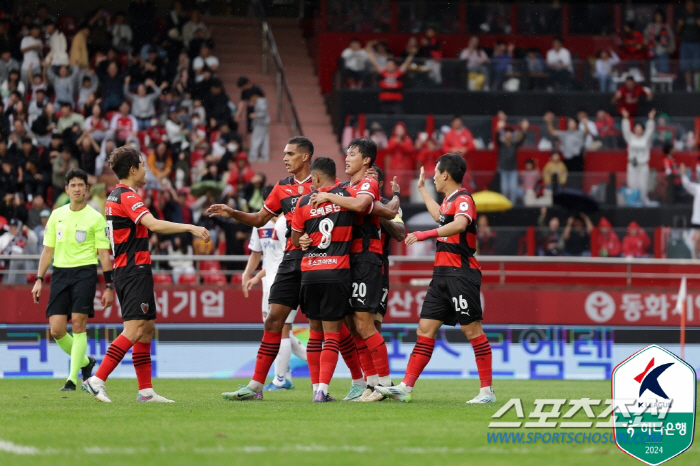 '지동원 극장골'수원FC,'안재준 마수걸이'포항과 1대1무...3연패 끝…