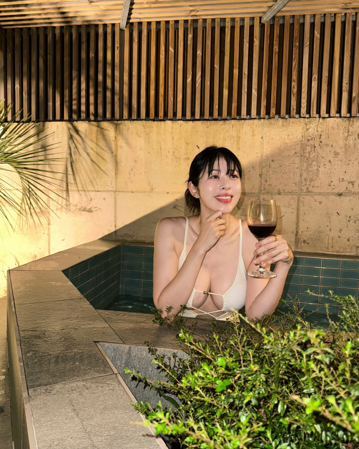 '내년 재혼' 서동주, 볼륨 몸매 노출..화끈한 수영복 자태 "♥남친이 …