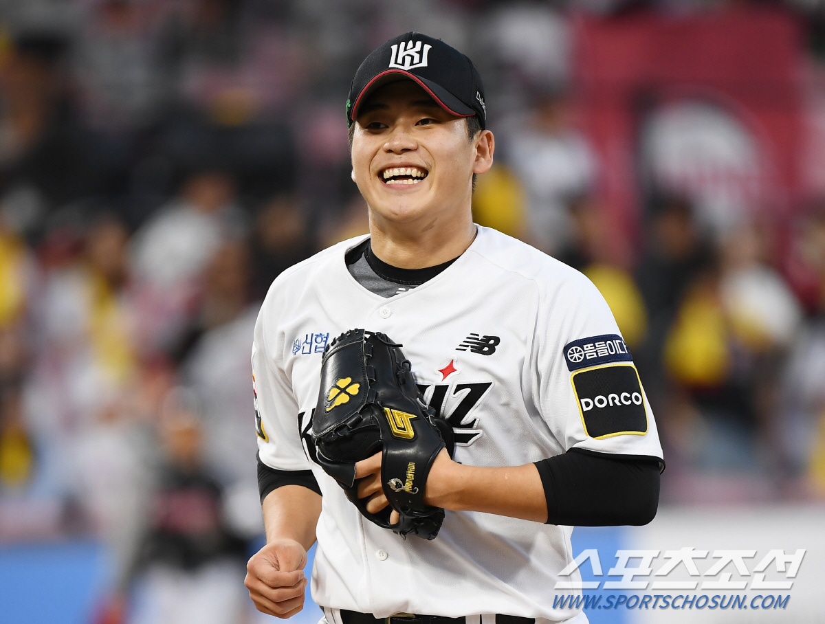 '오지환-신민재 끝내기 충돌이라니...' 박영현 10아웃 퍼펙트+ 심우준…