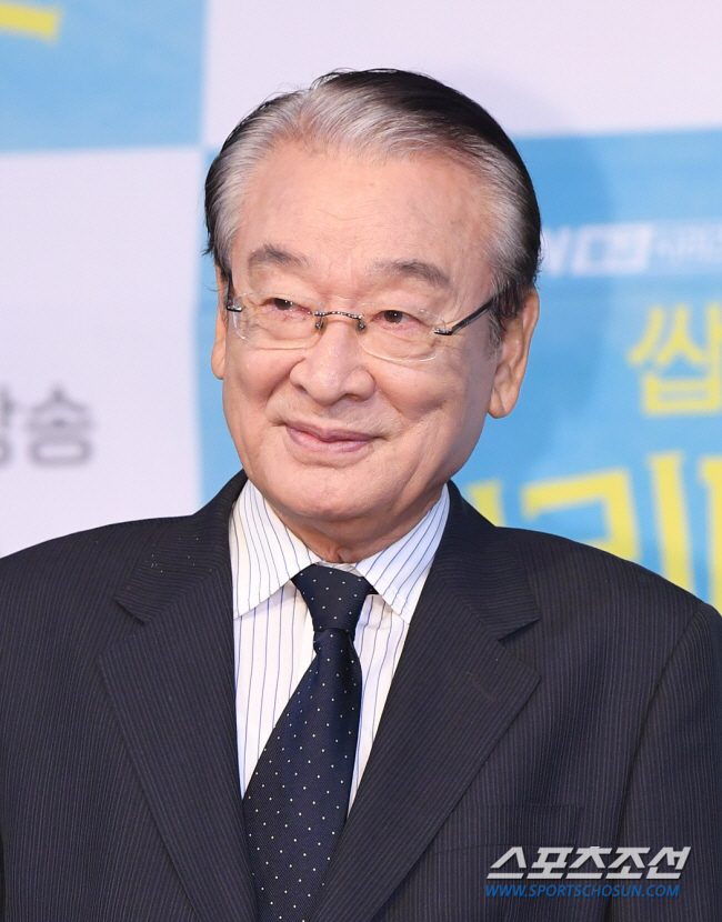 이순재 건강 이상...연극 '고도를'+강연 일정 전격 취소 [공식]