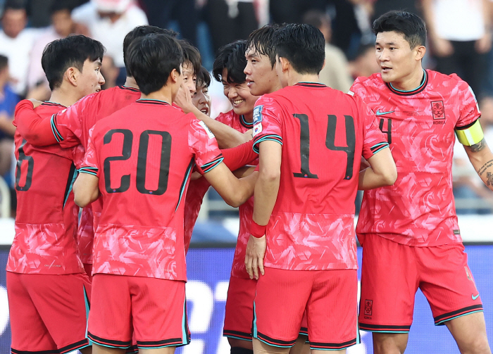 [현장리뷰]'홍명보가 해냈다!' 한국, 이재성·오현규 연속골로 '비매너'…