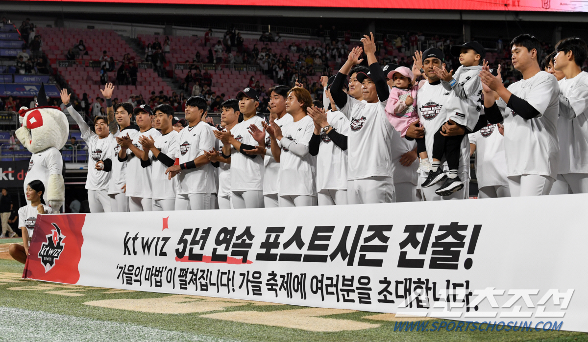 패자의 품격, ’최강 좀비’의 심장은 따뜻했네...쌍둥이 PO 진출 축하…