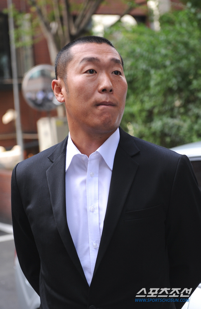 "약을 많이 먹었다"…사과도 통하지 않은 폭행, 前 국가대표의 충격적 근…