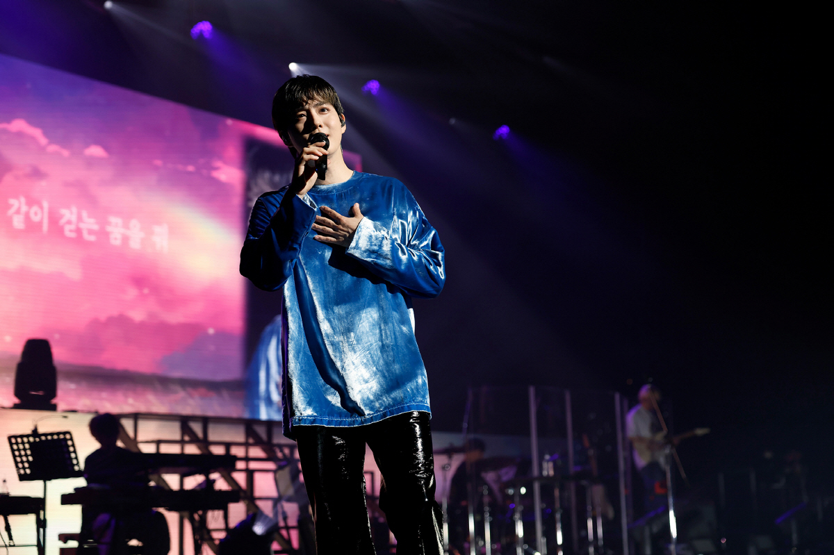엑소 수호, 첫 솔로 콘서트 日 투어 성료…"앞으로도 영원히 사랑하자"