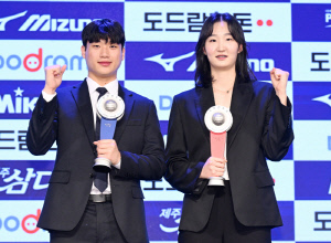 규칙도 선수도 바뀌었다…'우승팀이 첫 테이프' 막 올리는 V리그, 어떻게 달라졌나