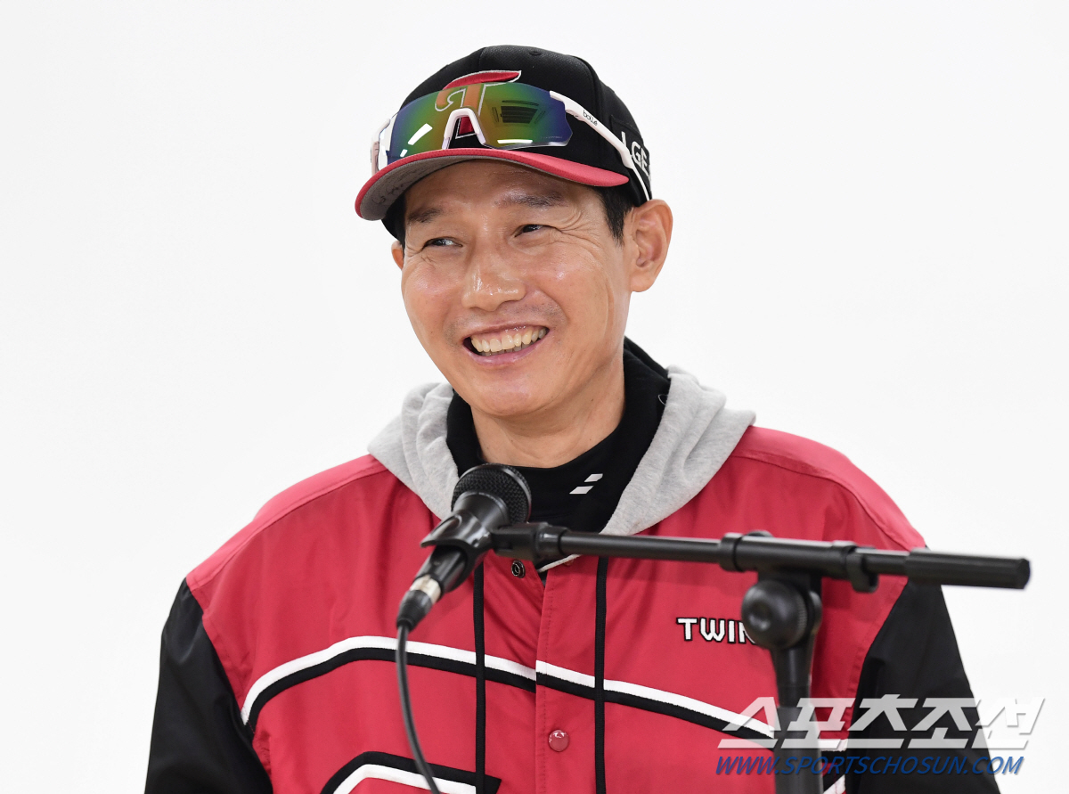 '1패 감독이 웃은 진짜 이유...' 2001년 우취로 바뀐 삼성의 악몽…